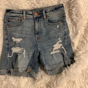 American Eagle ‘Super Stretch” denim shorts. Women’s Size 2.